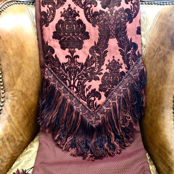 NWT EASTERN ACCENTS Designer Table Runner 110" Burgundy Damask Fringe Trim - Picture 3 of 4